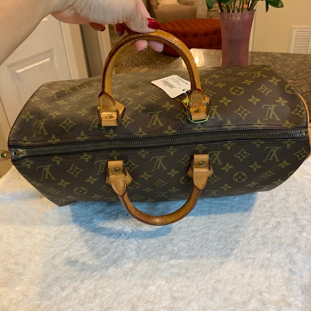 SOLD! Speedy 40 - Picture 7 of 11